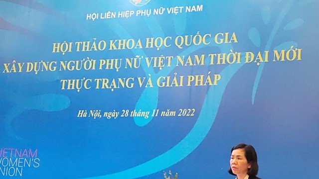 “Xây dựng người Phụ nữ Việt Nam thời đại mới” có tri thức, đạo đức, sức khỏe,  trách nhiệm với bản thân, gia đình, đất nước