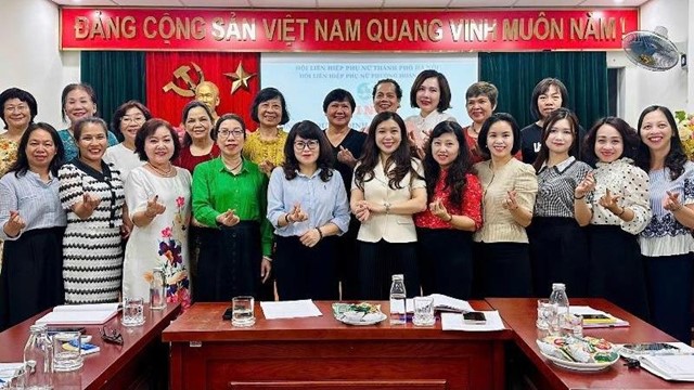 Hội LHPN phường Hoàn Kiếm: Công bố các quyết định về công tác tổ chức và cán bộ Hội