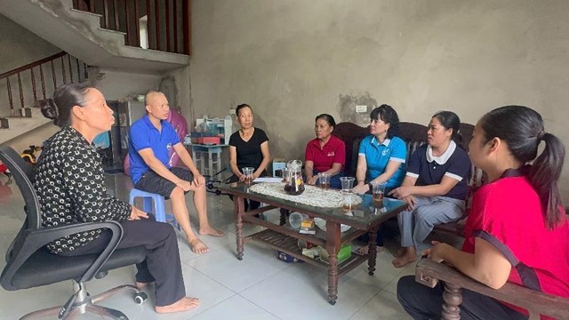 Hội LHPN xã Trung Giã: Hiệu quả mô hình “Biến rác thành tiền - Gây quỹ yêu thương”