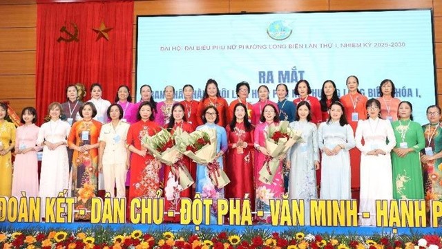 Phụ nữ Long Biên đẩy mạnh chuyển đổi số, ứng dụng công nghệ thông tin trong hoạt động Hội