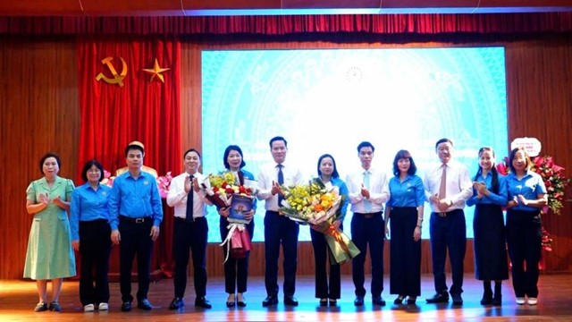 Công đoàn phường Phúc Lợi công bố quyết định thành lập và triển khai Kế hoạch tổ chức Đại hội 