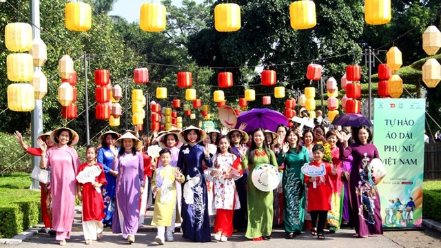  448 đại biểu chính thức được triệu tập tham dự Đại hội