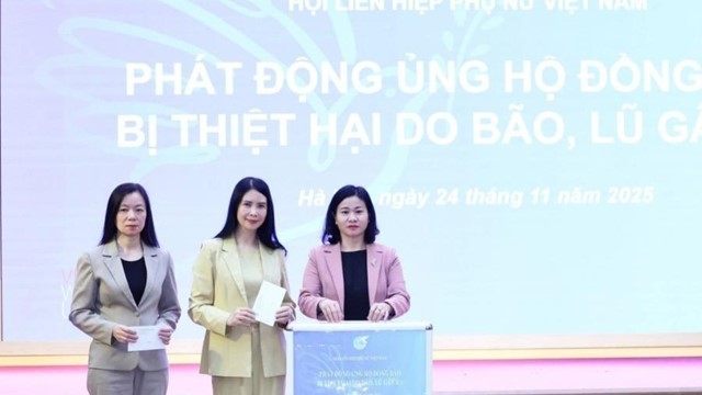 Hội LHPN Việt Nam phát động ủng hộ đồng bào bị thiệt hại do bão, lũ gây ra ở khu vực miền Trung và Tây Nguyên 