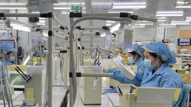 Từ ngày 1/1/2026: Tăng lương tối thiểu vùng đối với người lao động làm việc theo hợp đồng lao động