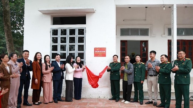 Xã Trung Giã gắn biển công trình “Dân vận khéo” chào mừng Đại hội đại biểu toàn quốc lần thứ XIV của Đảng