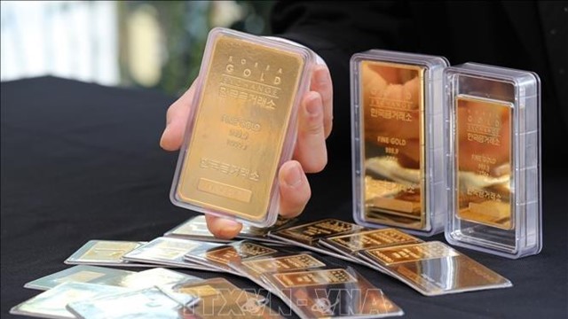 Giá vàng và bạc đồng loạt lập đỉnh lịch sử