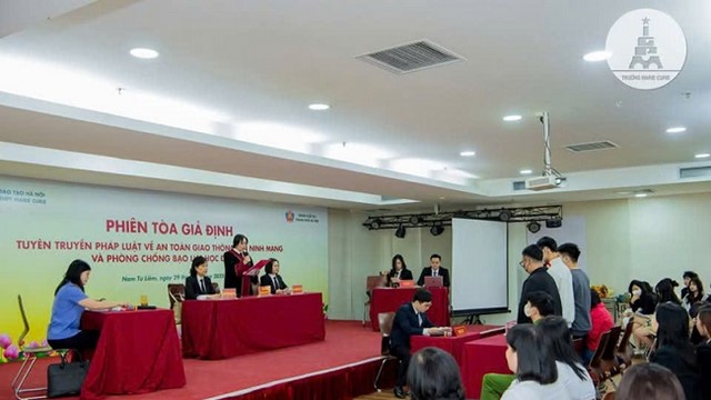 Nâng cao kiến thức pháp luật cho học sinh qua phiên toà giả định