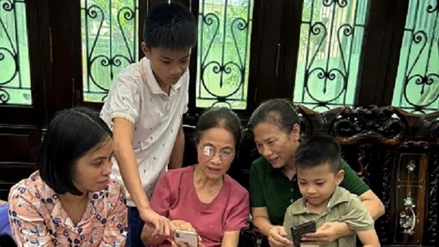 Khi công nghệ số “thắp lửa” hạnh phúc gia đình
