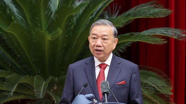 Bế mạc Hội nghị Trung ương 15