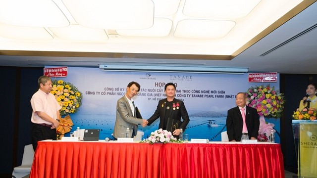 Hoàng Gia Pearl ký kết với đối tác Nhật Bản nuôi cấy ngọc trai theo công nghệ mới