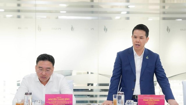 Thường trực Đảng ủy Petrovietnam làm việc với PV GAS
