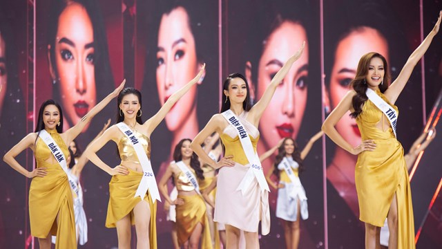 Màn đồng diễn đẹp mắt của top 41 Hoa hậu Hoàn Vũ Việt Nam 2022