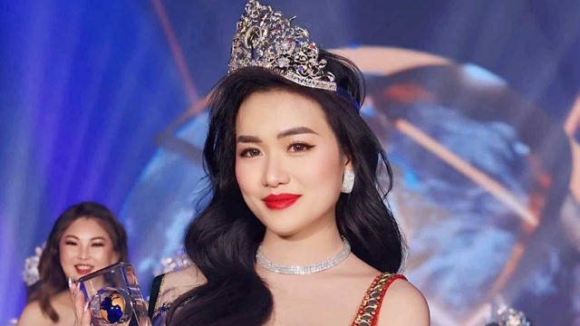 Vũ Thị Hoa đăng quang Mrs Earth International 2024