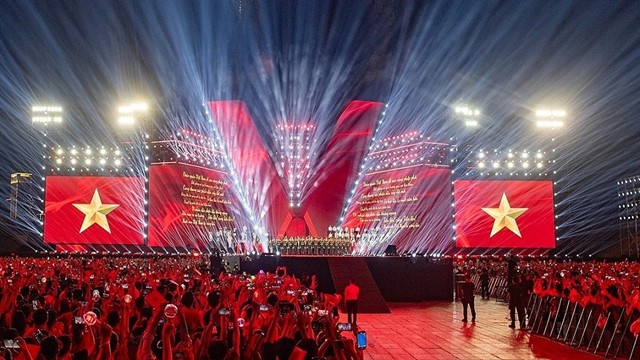 Để văn hóa là “nền tảng tinh thần, nguồn lực nội sinh, động lực to lớn và hệ điều tiết” của phát triển bền vững