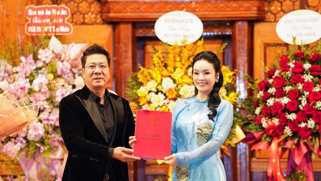 TS.NSƯT Tân Nhàn được phong hàm Phó giáo sư, trở thành một trong 3 Phó giáo sư hiếm hoi lĩnh vực thanh nhạc