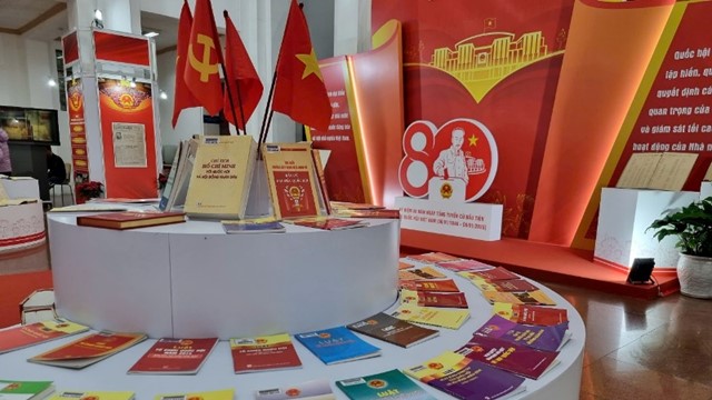 Triển lãm tư liệu "Quốc hội Việt Nam - Hành trình 80 năm xây dựng và phát triển"