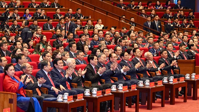 1.586 đại biểu, đại diện cho hơn 5,6 triệu đảng viên dự Đại hội đại biểu toàn quốc lần thứ XIV của Đảng 