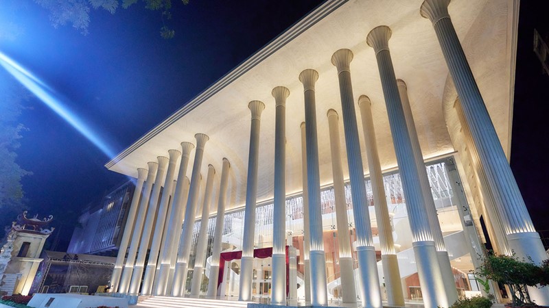 Khánh thành Nhà hát Hồ Gươm