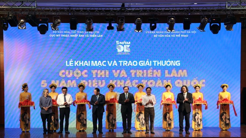 32 tác phẩm đạt giải thưởng cuộc thi 5 năm điêu khắc toàn quốc