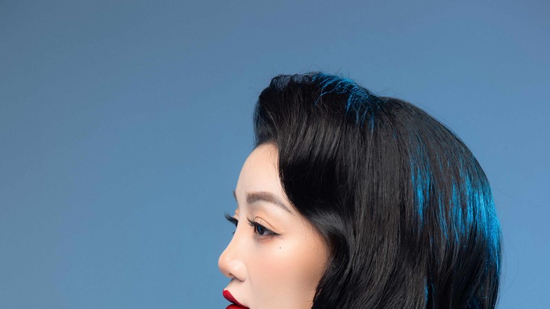 Ca sĩ Phạm Thu Hà hết lòng với dòng nhạc bán cổ điển