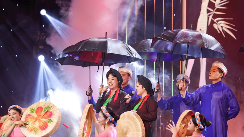 Nhiều nghệ sĩ nổi tiếng tham gia “Tết Vạn Lộc“