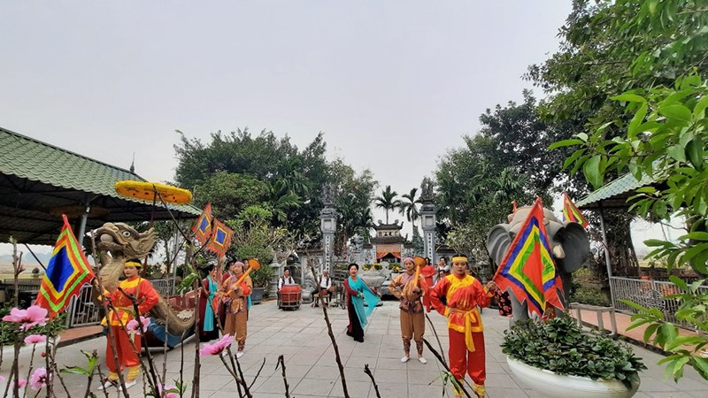 Ngày 14 tháng Giêng khai mạc Lễ hội truyền thống Chèo tàu Tổng Gối 