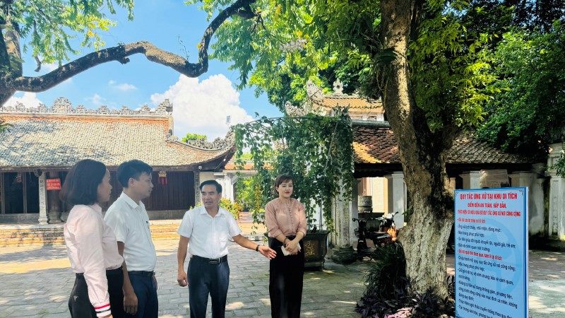 Chuyển biến tích cực trong việc triển khai thực hiện 2 quy tắc ứng xử