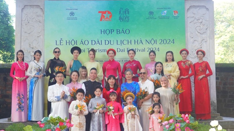 Lễ hội Áo dài Du lịch Hà Nội năm 2024 - Kể câu chuyện về Thủ đô 70 năm lịch sử