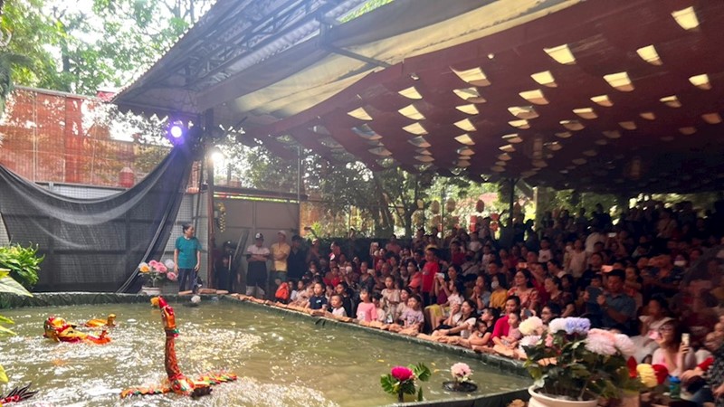 Tăng thêm suất biểu diễn múa rối miễn phí ngày 3/9