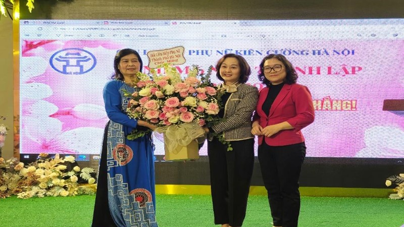 Câu lạc bộ Phụ nữ kiên cường Hà Nội lan tỏa tinh thần tự tin, nghị lực và tỏa sáng 