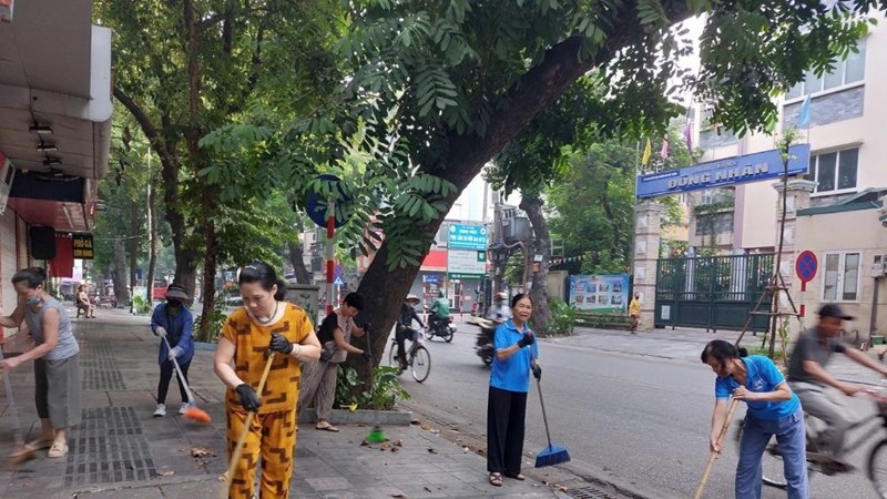 Hội viên phụ nữ hưởng ứng Ngày “Cuối tuần xanh” 