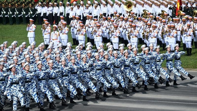40 điểm phát miễn phí lương thực, nhu yếu phẩm cho người dân xem diễu binh