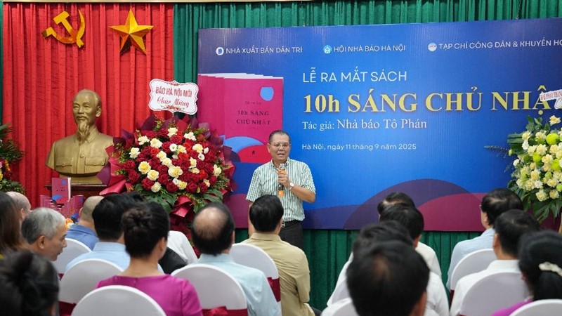 “10h sáng Chủ Nhật”  - Tản văn chứa đựng tình người của nhà báo Tô Phán