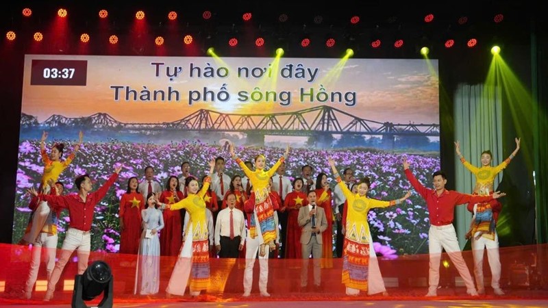 Lan tỏa phong trào thôn, tổ dân phố văn hóa tiêu biểu