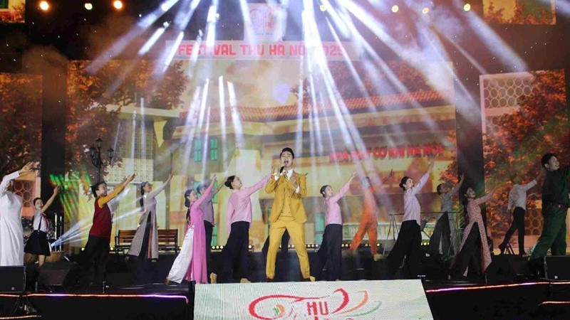 Khai mạc Festival Thu Hà Nội lần 3 năm 2025