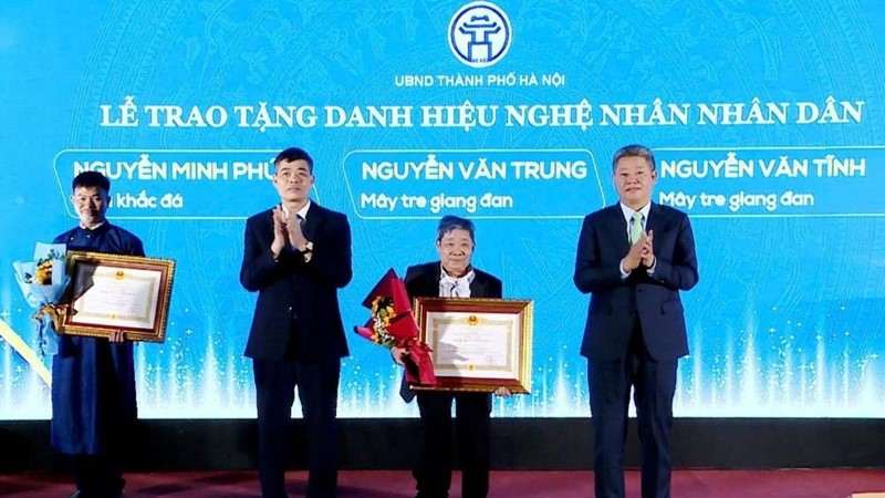 Hà Nội có tổng cộng 450 nghệ nhân được trao tặng danh hiệu qua các thời kỳ