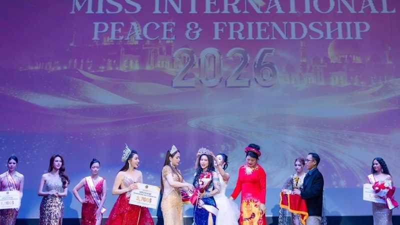 Nữ ca sĩ Hà Kiều đạt cú đúp giải thưởng Hoa hậu Tài năng toàn cầu và Người đẹp Trí tuệ 2026