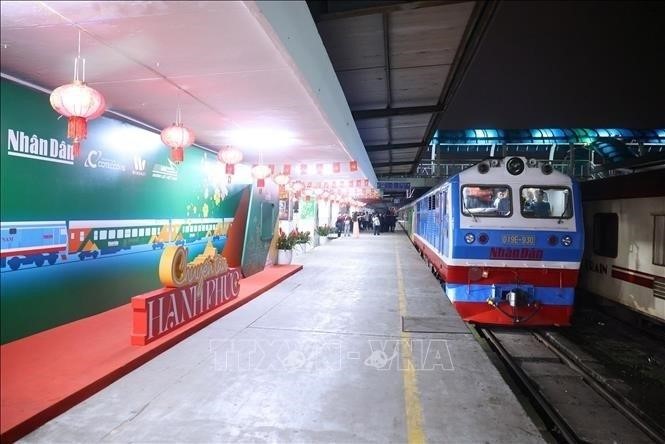 “Chuyến tàu Hạnh phúc” kết nối niềm tin