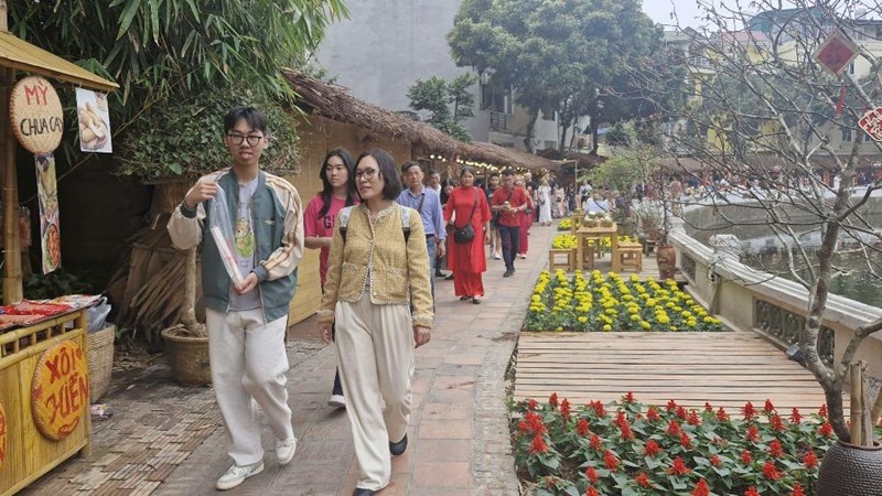 Trải nghiệm không gian Tết cổ truyền tại Văn Miếu Quốc Tử Giám 