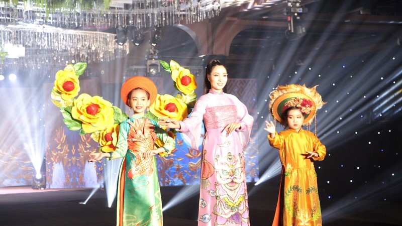 Sân chơi cho các người mẫu nhí