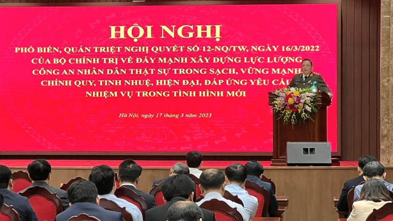 Thành ủy Hà Nội quán triệt Nghị quyết số 12 của Bộ Chính trị