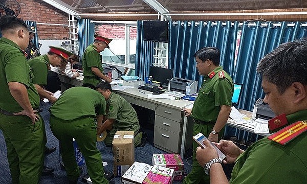 Nghiêm cấm các hành vi trục lợi quỹ BHXH, BHYT