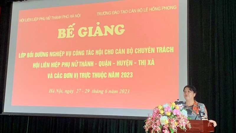 Bế giảng lớp tập huấn nghiệp vụ công tác Hội Phụ nữ năm 2023