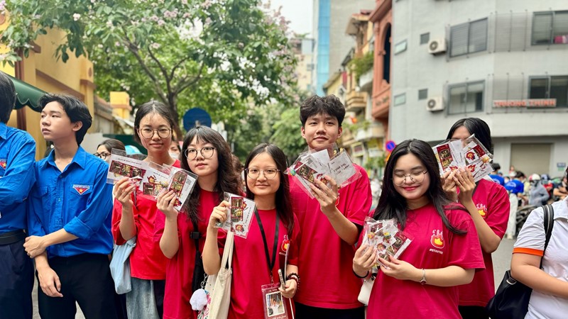 Gợi ý đáp án đề thi môn tiếng Anh lớp 10 Hà Nội năm 2024