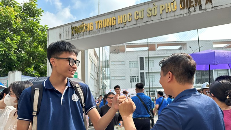 Kết thúc môn thi cuối kỳ thi tốt nghiệp THPT 2024: Nhiều sĩ tử thở phào nhẹ nhõm