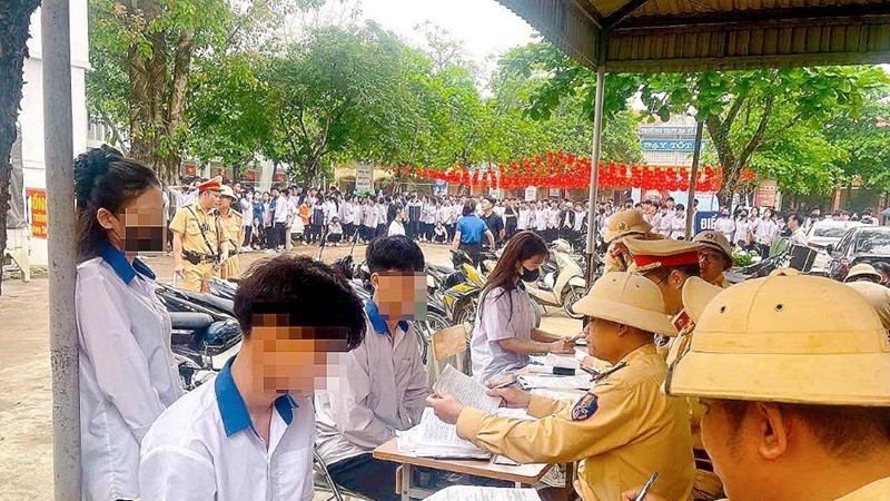 Tăng cường xử lý các vi phạm về giao thông đối với học sinh
