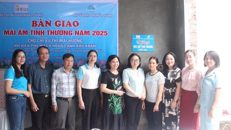 Thêm một mái ấm đến với hội viên phụ nữ khó khăn huyện Thạch Thất