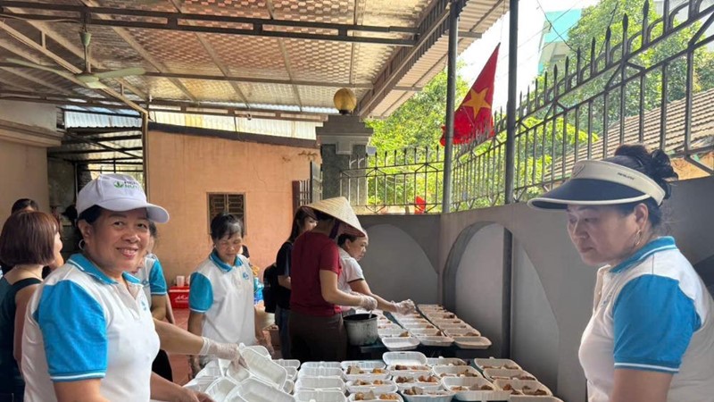  “Bữa ăn trưa 0 đồng” tiếp sức mùa thi nơi ngoại ô Hà Nội 