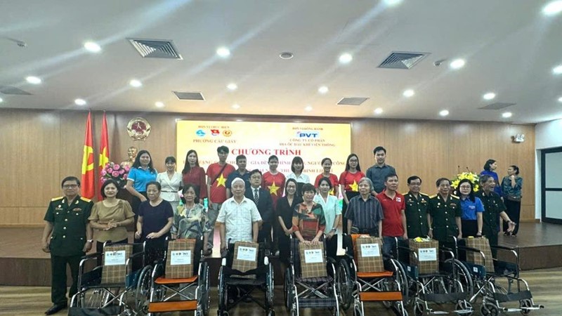 Phường Cầu Giấy sáng mãi đạo lý “Uống nước nhớ nguồn“