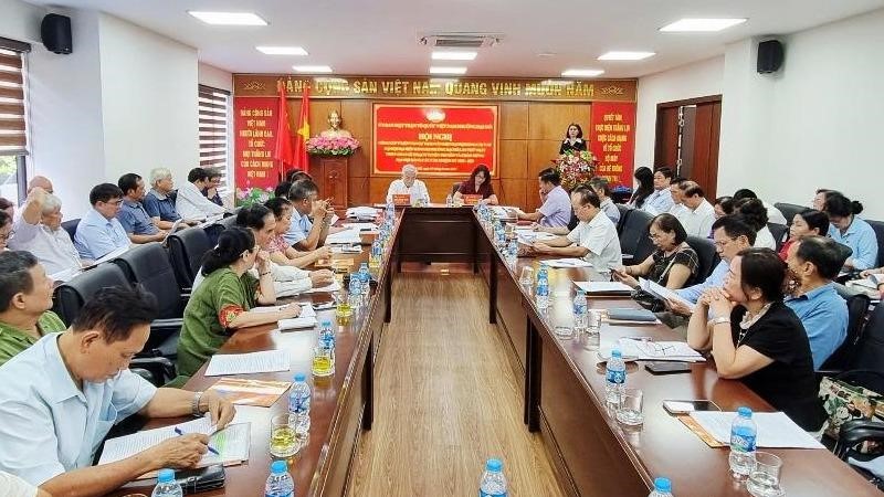 Mặt trận phường Đại Mỗ lắng nghe nhân dân đóng góp ý kiến các văn kiện